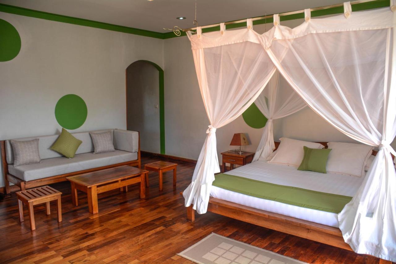 Andasibe Cyperus Hotel Moramanga Экстерьер фото